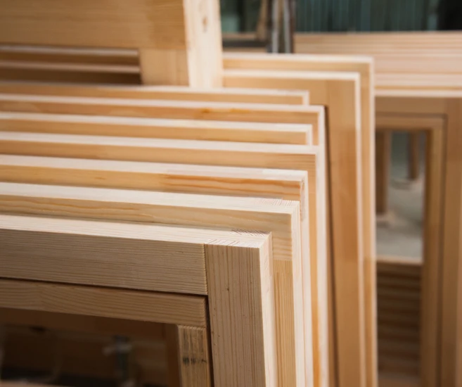 Fenêtre en bois sur mesure fabriquée en Suisse romande