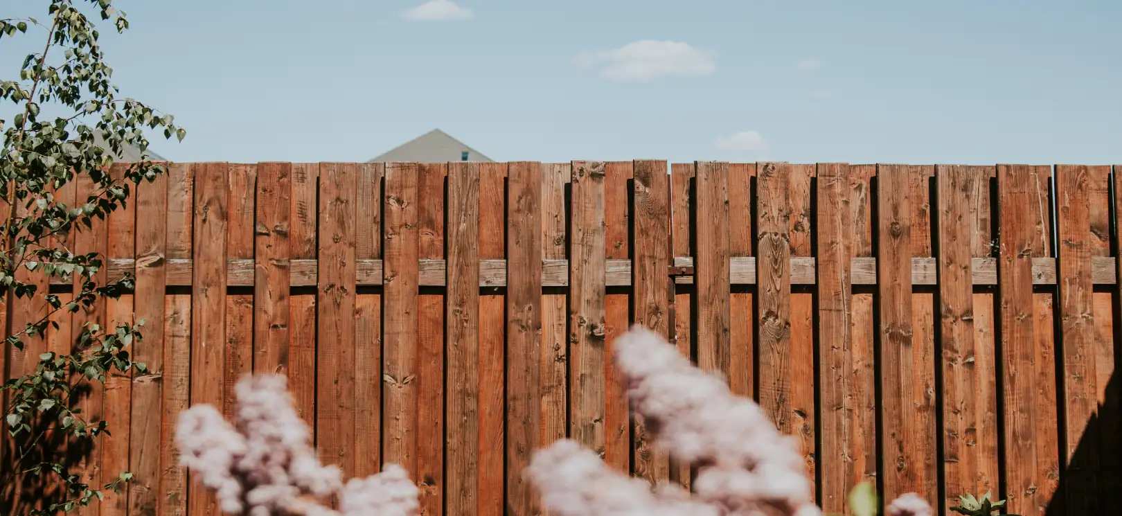 Clôtures en aluminium et bois sur mesure Kaisen SA en Suisse romande